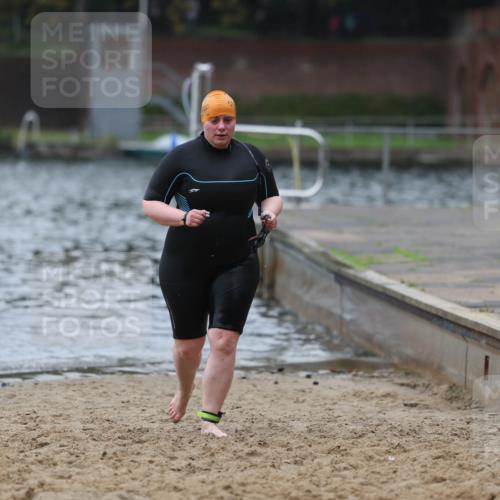 13.09.2026 - Stadtparktriathlon Mo-Foto http://msf.ph/oto/10246426 13.09.2026 12:37:13 Schwimmen 1237 meine-sportfotos.de