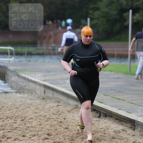 13.09.2026 - Stadtparktriathlon Mo-Foto http://msf.ph/oto/10246444 13.09.2026 12:37:16 Schwimmen 1237 meine-sportfotos.de