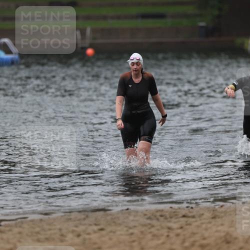 13.09.2026 - Stadtparktriathlon Mo-Foto http://msf.ph/oto/10246451 13.09.2026 12:37:29 Schwimmen 1212, 1261 meine-sportfotos.de