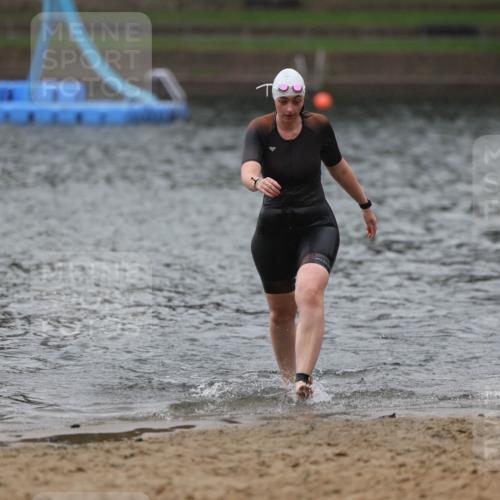 13.09.2026 - Stadtparktriathlon Mo-Foto http://msf.ph/oto/10246465 13.09.2026 12:37:33 Schwimmen 1212, 1261 meine-sportfotos.de