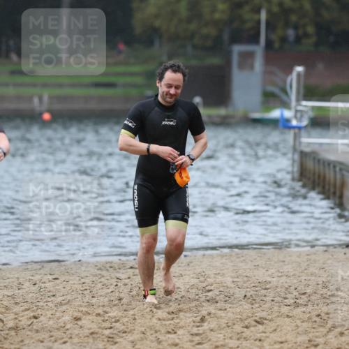 13.09.2026 - Stadtparktriathlon Mo-Foto http://msf.ph/oto/10246485 13.09.2026 12:37:39 Schwimmen 1212, 1261 meine-sportfotos.de