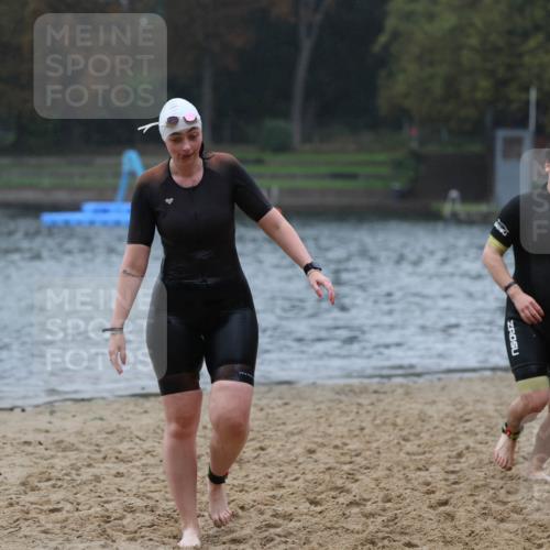 13.09.2026 - Stadtparktriathlon Mo-Foto http://msf.ph/oto/10246491 13.09.2026 12:37:40 Schwimmen 1212, 1261 meine-sportfotos.de
