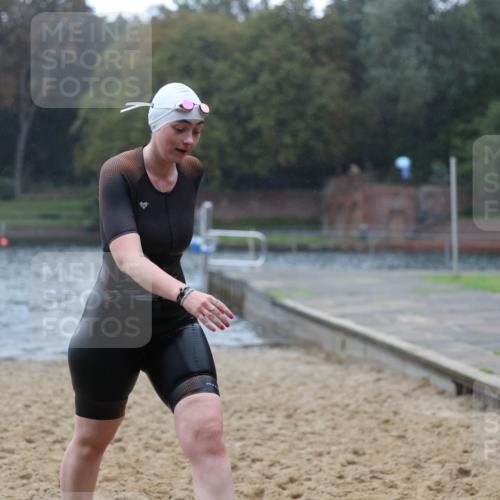 13.09.2026 - Stadtparktriathlon Mo-Foto http://msf.ph/oto/10246502 13.09.2026 12:37:42 Schwimmen 1212, 1261 meine-sportfotos.de