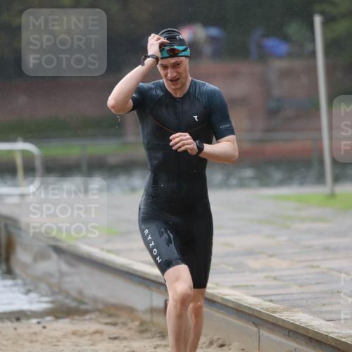 13.09.2026 - Stadtparktriathlon Mo-Foto http://msf.ph/oto/10246547 13.09.2026 12:50:08 Schwimmen 1376 meine-sportfotos.de