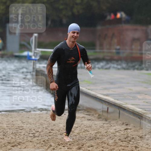 13.09.2026 - Stadtparktriathlon Mo-Foto http://msf.ph/oto/10246564 13.09.2026 12:50:54 Schwimmen 1366 meine-sportfotos.de