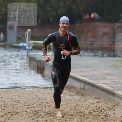 13.09.2026 - Stadtparktriathlon Mo-Foto http://msf.ph/oto/10246566 13.09.2026 12:50:55 Schwimmen 1366 meine-sportfotos.de