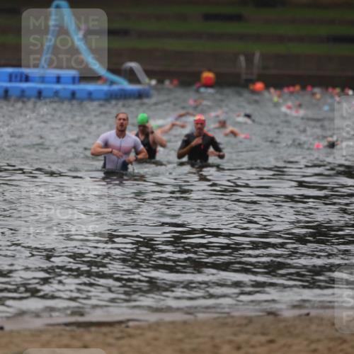 13.09.2026 - Stadtparktriathlon Mo-Foto http://msf.ph/oto/10246581 13.09.2026 12:51:06 Schwimmen  meine-sportfotos.de