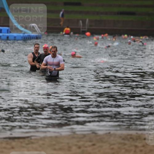 13.09.2026 - Stadtparktriathlon Mo-Foto http://msf.ph/oto/10246584 13.09.2026 12:51:10 Schwimmen 1427 meine-sportfotos.de
