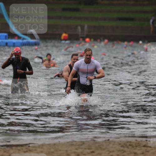13.09.2026 - Stadtparktriathlon Mo-Foto http://msf.ph/oto/10246600 13.09.2026 12:51:16 Schwimmen 1392, 1407, 1426, 1427 meine-sportfotos.de