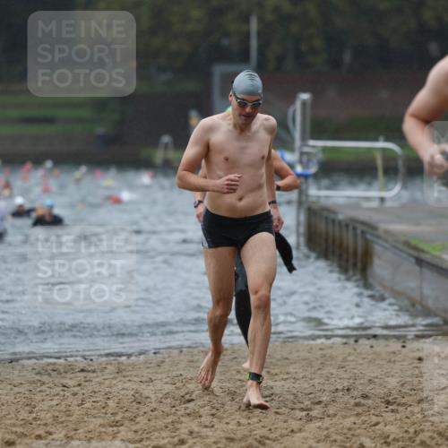 13.09.2026 - Stadtparktriathlon Mo-Foto http://msf.ph/oto/10246756 13.09.2026 12:51:48 Schwimmen 1338, 1374, 1377, 1383, 1409 meine-sportfotos.de