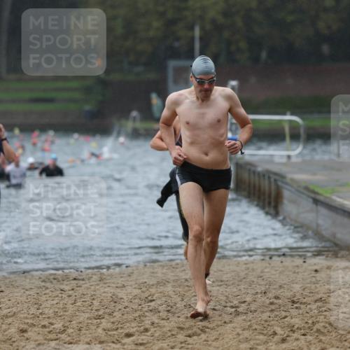 13.09.2026 - Stadtparktriathlon Mo-Foto http://msf.ph/oto/10246757 13.09.2026 12:51:48 Schwimmen 1338, 1374, 1377, 1383, 1409 meine-sportfotos.de