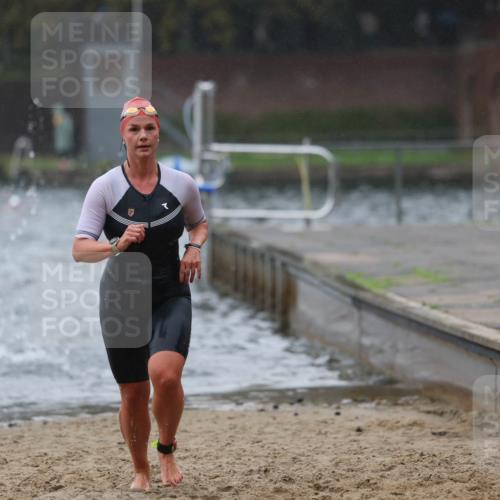13.09.2026 - Stadtparktriathlon Mo-Foto http://msf.ph/oto/10246798 13.09.2026 12:52:01 Schwimmen 1336, 1352, 1353, 1360, 1420 meine-sportfotos.de