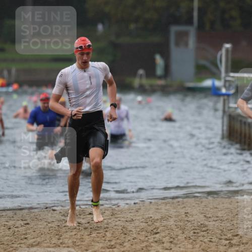 13.09.2026 - Stadtparktriathlon Mo-Foto http://msf.ph/oto/10246815 13.09.2026 12:52:04 Schwimmen 1336, 1352, 1353, 1360, 1420 meine-sportfotos.de