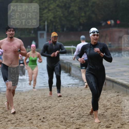 13.09.2026 - Stadtparktriathlon Mo-Foto http://msf.ph/oto/10246877 13.09.2026 12:52:18 Schwimmen 1312, 1319, 1322, 1339, 1357, 1358, 1378, 1397, 1404 meine-sportfotos.de