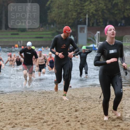 13.09.2026 - Stadtparktriathlon Mo-Foto http://msf.ph/oto/10246919 13.09.2026 12:52:27 Schwimmen 1322, 1324, 1333, 1339, 1340, 1343, 1350, 1357, 1362, 1379, 1385, 1397, 1404 meine-sportfotos.de