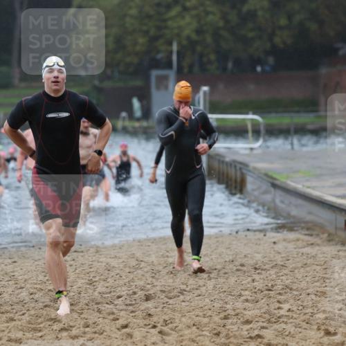 13.09.2026 - Stadtparktriathlon Mo-Foto http://msf.ph/oto/10246937 13.09.2026 12:52:30 Schwimmen 1322, 1324, 1333, 1339, 1340, 1343, 1350, 1357, 1362, 1379, 1385, 1397, 1404, 1418 meine-sportfotos.de