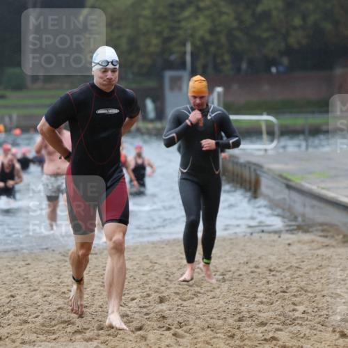 13.09.2026 - Stadtparktriathlon Mo-Foto http://msf.ph/oto/10246940 13.09.2026 12:52:30 Schwimmen 1322, 1324, 1333, 1339, 1340, 1343, 1350, 1357, 1362, 1379, 1385, 1397, 1404, 1418 meine-sportfotos.de