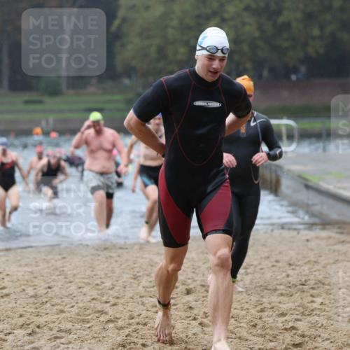 13.09.2026 - Stadtparktriathlon Mo-Foto http://msf.ph/oto/10246943 13.09.2026 12:52:31 Schwimmen 1322, 1323, 1324, 1333, 1339, 1340, 1343, 1350, 1357, 1362, 1379, 1385, 1397, 1418 meine-sportfotos.de