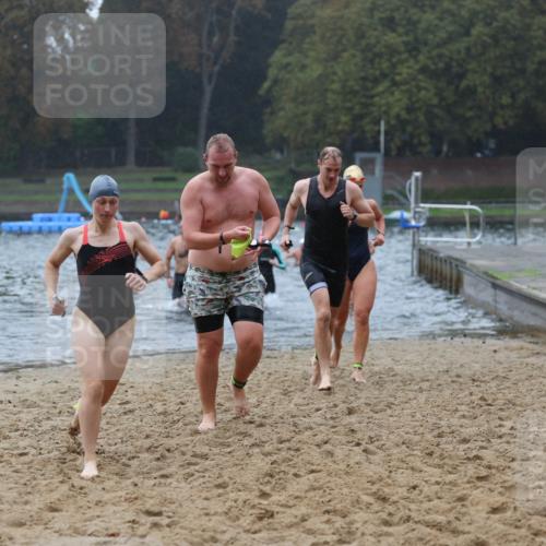 13.09.2026 - Stadtparktriathlon Mo-Foto http://msf.ph/oto/10246970 13.09.2026 12:52:36 Schwimmen 1323, 1324, 1333, 1340, 1343, 1350, 1362, 1367, 1379, 1385, 1412, 1418 meine-sportfotos.de