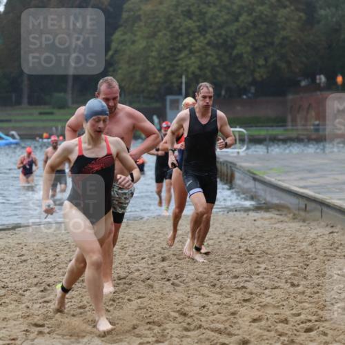 13.09.2026 - Stadtparktriathlon Mo-Foto http://msf.ph/oto/10246974 13.09.2026 12:52:37 Schwimmen 1323, 1324, 1333, 1340, 1343, 1350, 1362, 1367, 1379, 1385, 1412, 1418 meine-sportfotos.de