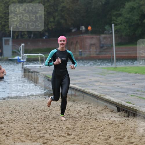 13.09.2026 - Stadtparktriathlon Mo-Foto http://msf.ph/oto/10246997 13.09.2026 12:52:42 Schwimmen 1323, 1333, 1343, 1350, 1362, 1367, 1401, 1406, 1412, 1418, 1428 meine-sportfotos.de