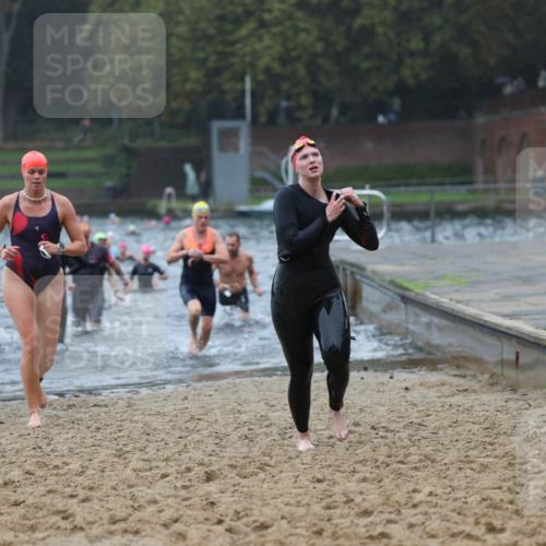 13.09.2026 - Stadtparktriathlon Mo-Foto http://msf.ph/oto/10247015 13.09.2026 12:52:47 Schwimmen 1321, 1323, 1334, 1344, 1367, 1391, 1401, 1406, 1412, 1418, 1428 meine-sportfotos.de