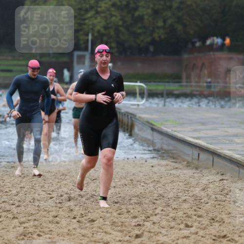 13.09.2026 - Stadtparktriathlon Mo-Foto http://msf.ph/oto/10247124 13.09.2026 12:53:17 Schwimmen 1317, 1329, 1330, 1359, 1363, 1370, 1411, 1422 meine-sportfotos.de