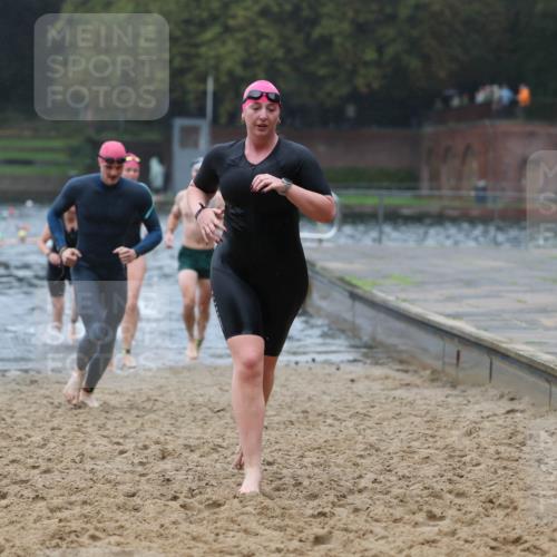 13.09.2026 - Stadtparktriathlon Mo-Foto http://msf.ph/oto/10247125 13.09.2026 12:53:17 Schwimmen 1317, 1329, 1330, 1359, 1363, 1370, 1411, 1422 meine-sportfotos.de