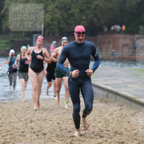 13.09.2026 - Stadtparktriathlon Mo-Foto http://msf.ph/oto/10247134 13.09.2026 12:53:19 Schwimmen 1317, 1329, 1330, 1359, 1363, 1370, 1411, 1422 meine-sportfotos.de