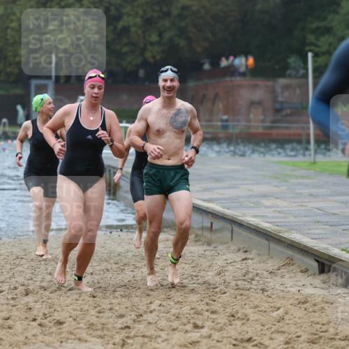 13.09.2026 - Stadtparktriathlon Mo-Foto http://msf.ph/oto/10247137 13.09.2026 12:53:21 Schwimmen 1317, 1329, 1330, 1359, 1363, 1370, 1411 meine-sportfotos.de