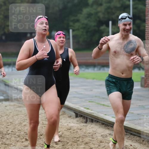 13.09.2026 - Stadtparktriathlon Mo-Foto http://msf.ph/oto/10247150 13.09.2026 12:53:23 Schwimmen 1317, 1329, 1330, 1359, 1363, 1370, 1411 meine-sportfotos.de