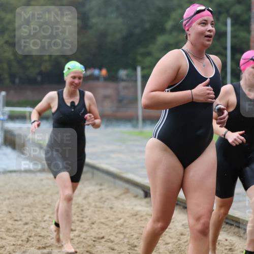 13.09.2026 - Stadtparktriathlon Mo-Foto http://msf.ph/oto/10247152 13.09.2026 12:53:24 Schwimmen 1317, 1329, 1359, 1363, 1370, 1411 meine-sportfotos.de