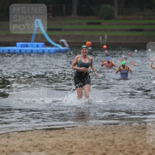 13.09.2026 - Stadtparktriathlon Mo-Foto http://msf.ph/oto/10247184 13.09.2026 12:53:31 Schwimmen 1351, 1356, 1370 meine-sportfotos.de