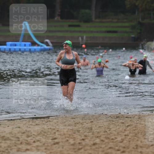 13.09.2026 - Stadtparktriathlon Mo-Foto http://msf.ph/oto/10247191 13.09.2026 12:53:33 Schwimmen 1351, 1356 meine-sportfotos.de