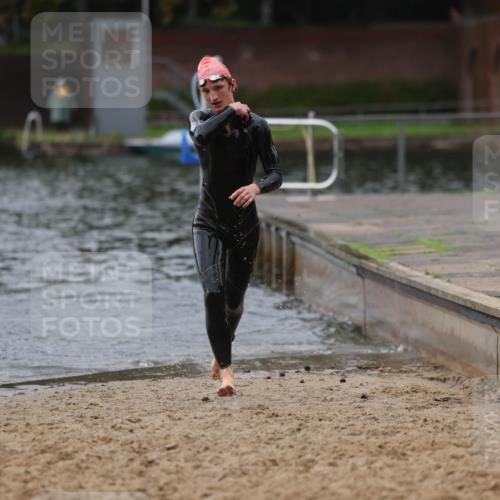 13.09.2026 - Stadtparktriathlon Mo-Foto http://msf.ph/oto/10247555 13.09.2026 13:07:54 Schwimmen 1465 meine-sportfotos.de