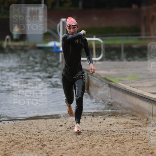 13.09.2026 - Stadtparktriathlon Mo-Foto http://msf.ph/oto/10247556 13.09.2026 13:07:55 Schwimmen 1465 meine-sportfotos.de