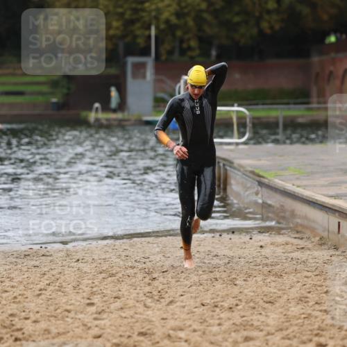 13.09.2026 - Stadtparktriathlon Mo-Foto http://msf.ph/oto/10247608 13.09.2026 13:08:23 Schwimmen 1431 meine-sportfotos.de