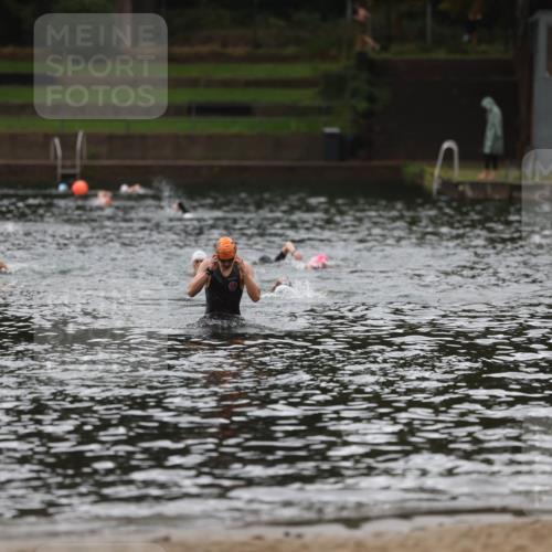 13.09.2026 - Stadtparktriathlon Mo-Foto http://msf.ph/oto/10247637 13.09.2026 13:09:26 Schwimmen 1473 meine-sportfotos.de