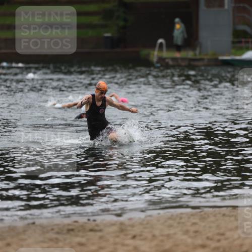 13.09.2026 - Stadtparktriathlon Mo-Foto http://msf.ph/oto/10247660 13.09.2026 13:09:30 Schwimmen 1473 meine-sportfotos.de