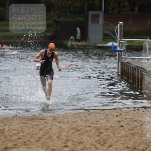 13.09.2026 - Stadtparktriathlon Mo-Foto http://msf.ph/oto/10247683 13.09.2026 13:09:35 Schwimmen 1460, 1473 meine-sportfotos.de