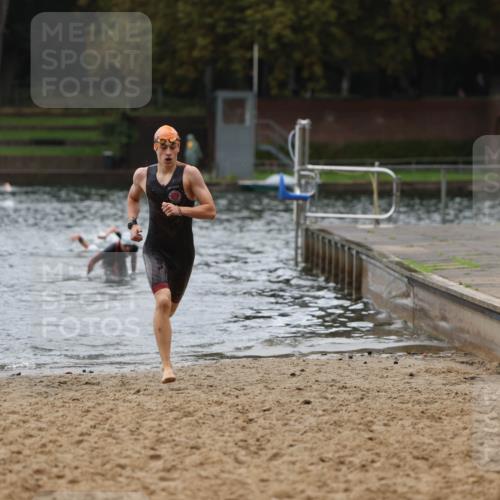13.09.2026 - Stadtparktriathlon Mo-Foto http://msf.ph/oto/10247694 13.09.2026 13:09:37 Schwimmen 1460, 1461, 1473 meine-sportfotos.de