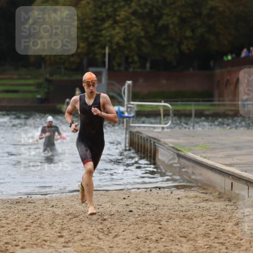 13.09.2026 - Stadtparktriathlon Mo-Foto http://msf.ph/oto/10247699 13.09.2026 13:09:37 Schwimmen 1460, 1461, 1473 meine-sportfotos.de