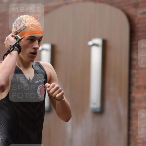 13.09.2026 - Stadtparktriathlon Mo-Foto http://msf.ph/oto/10247715 13.09.2026 13:09:40 Schwimmen 1437, 1453, 1460, 1461, 1473 meine-sportfotos.de