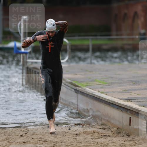 13.09.2026 - Stadtparktriathlon Mo-Foto http://msf.ph/oto/10247731 13.09.2026 13:09:44 Schwimmen 1435, 1437, 1453, 1460, 1461, 1464 meine-sportfotos.de