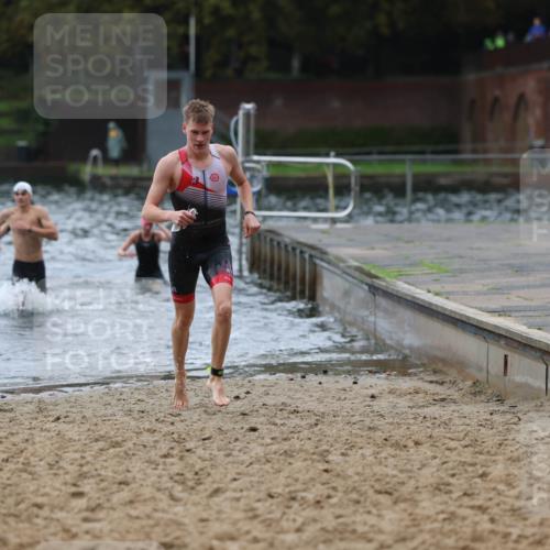 13.09.2026 - Stadtparktriathlon Mo-Foto http://msf.ph/oto/10247754 13.09.2026 13:09:48 Schwimmen 1435, 1437, 1453, 1460, 1461, 1464 meine-sportfotos.de
