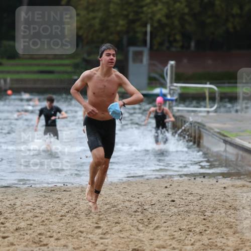 13.09.2026 - Stadtparktriathlon Mo-Foto http://msf.ph/oto/10247772 13.09.2026 13:09:52 Schwimmen 1435, 1437, 1453, 1461, 1464 meine-sportfotos.de