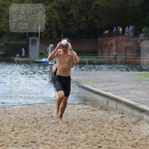13.09.2026 - Stadtparktriathlon Mo-Foto http://msf.ph/oto/10247782 13.09.2026 13:09:54 Schwimmen 1435, 1437, 1453, 1461, 1464 meine-sportfotos.de