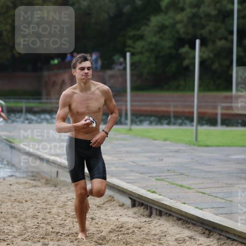 13.09.2026 - Stadtparktriathlon Mo-Foto http://msf.ph/oto/10247788 13.09.2026 13:09:55 Schwimmen 1435, 1437, 1453, 1464 meine-sportfotos.de