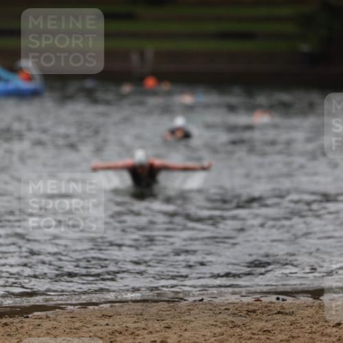 13.09.2026 - Stadtparktriathlon Mo-Foto http://msf.ph/oto/10247813 13.09.2026 13:10:05 Schwimmen 1466 meine-sportfotos.de