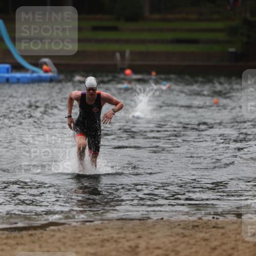 13.09.2026 - Stadtparktriathlon Mo-Foto http://msf.ph/oto/10247832 13.09.2026 13:10:10 Schwimmen 1466 meine-sportfotos.de